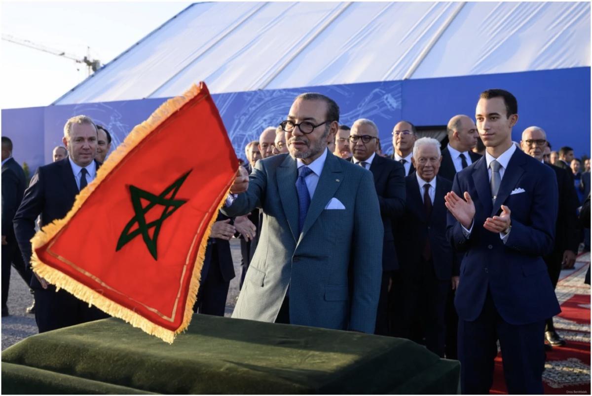 المغرب يقود الثورة الصناعية الجوية في أفريقيا: الملك محمد السادس يدشن أول مصنع لمحركات الطائرات في القارة المغرب يقود الثورة الصناعية الجوية في أفريقيا: الملك محمد السادس يدشن أول مصنع لمحركات الطائرات في القارة