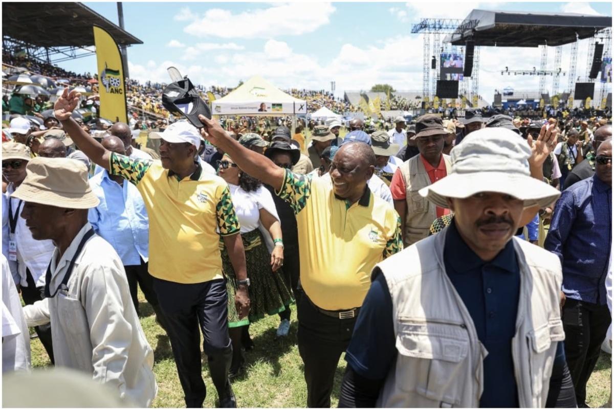 جنوب أفريقيا: رامافوزا يحذر من مصير ANC إن لم يتجدد