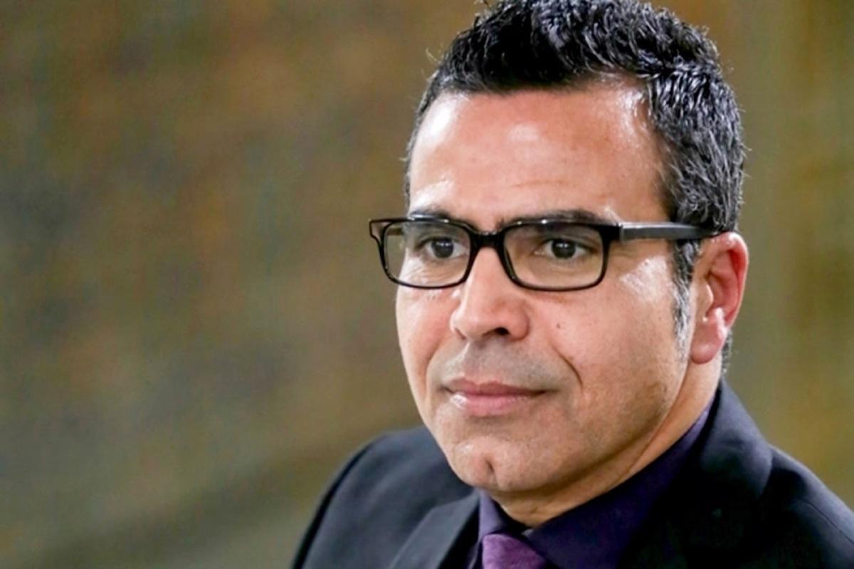 وحيد الفرشيشي: بعد خمسة عشر عامًا على “ثورة الياسمين”… لماذا تعثّر المسار؟ وحيد الفرشيشي: بعد خمسة عشر عامًا على “ثورة الياسمين”… لماذا تعثّر المسار؟