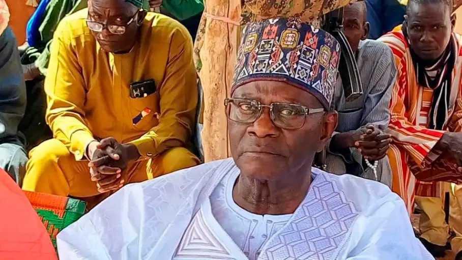 طبيب ألماني سابق يعتلي عرش إمارة فقيرة في النيجر 