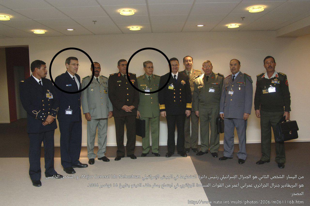 جنرالات الجزائر مع نظرائهم الإسرائيلين في أحد اجتماعات الناتو1