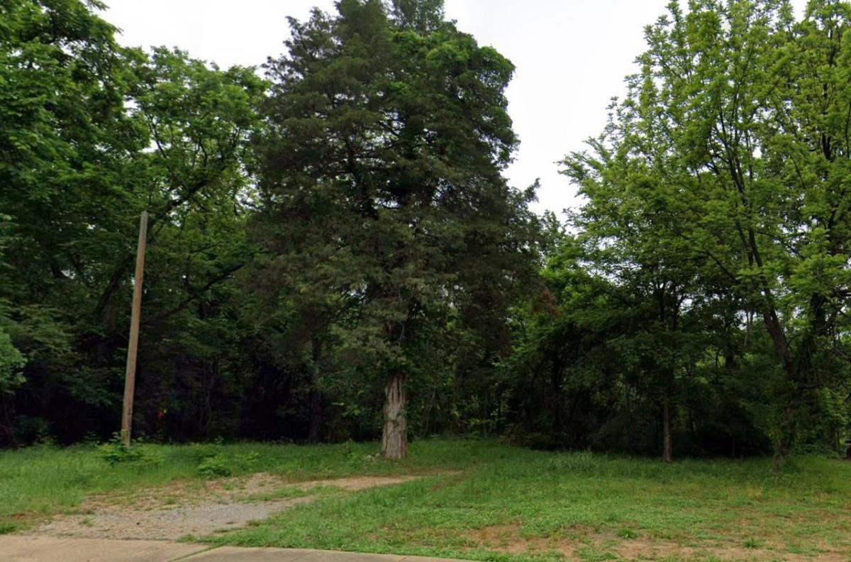 2390 Pecan Cir. Memphis, TN