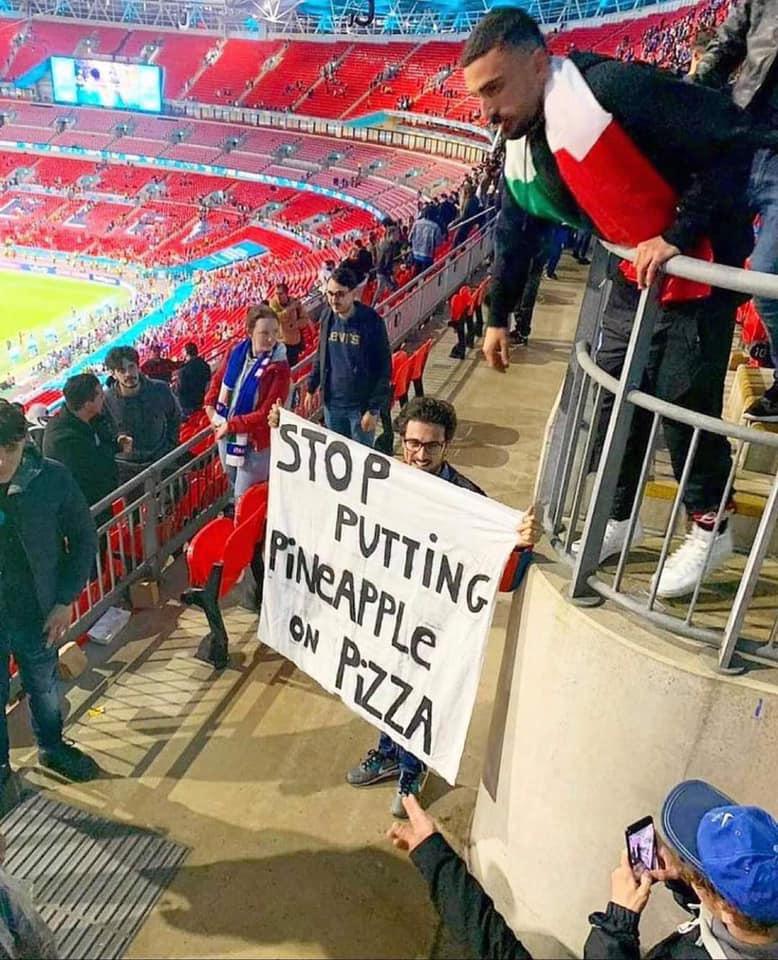 E' l'ora di finirla con l'ananas sulla pizza