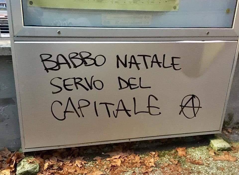 Babbo Natale  servo del Capitale