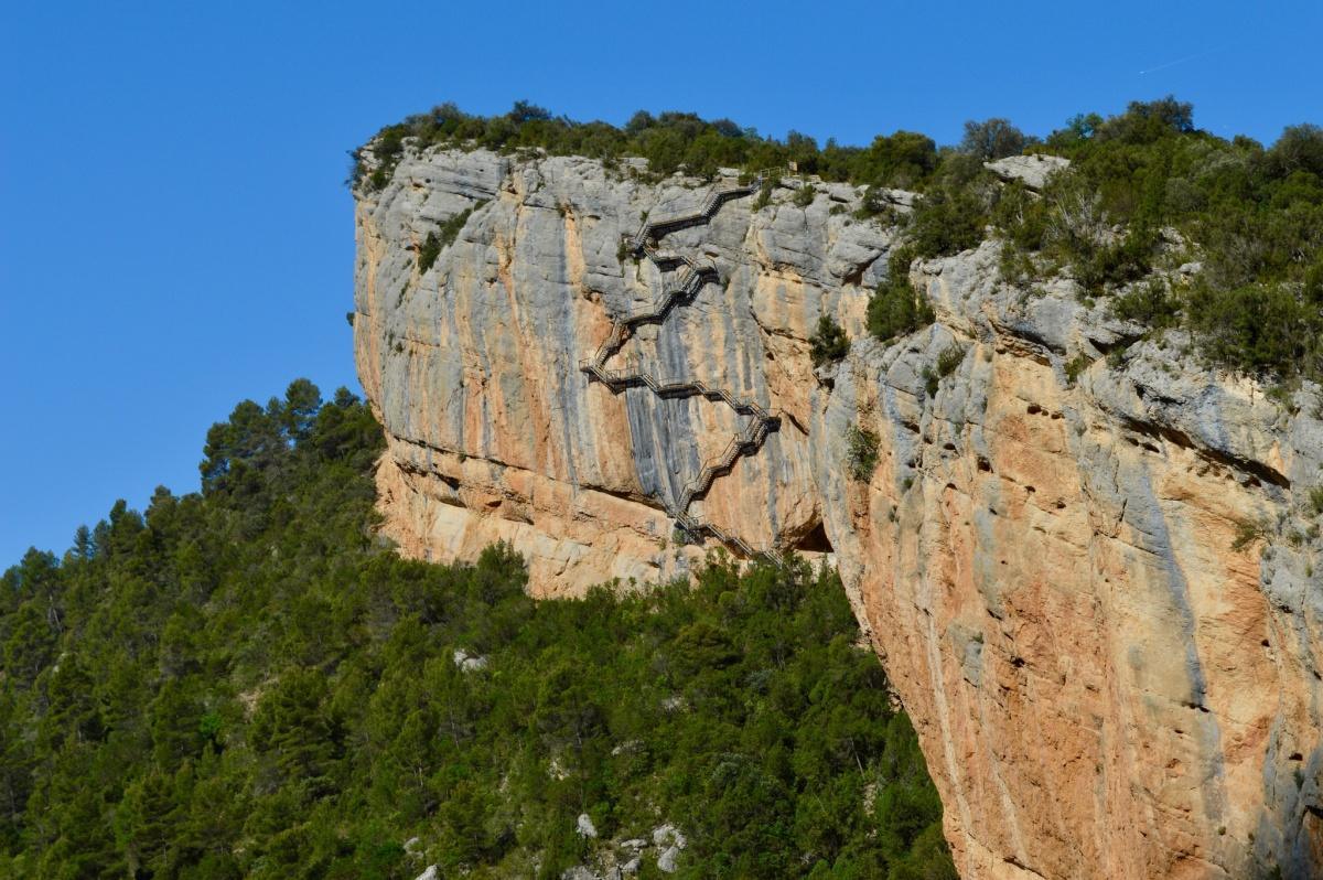 Camino natural de Montfalcó a Mont-rebei (pasarelas de Montfalcó)