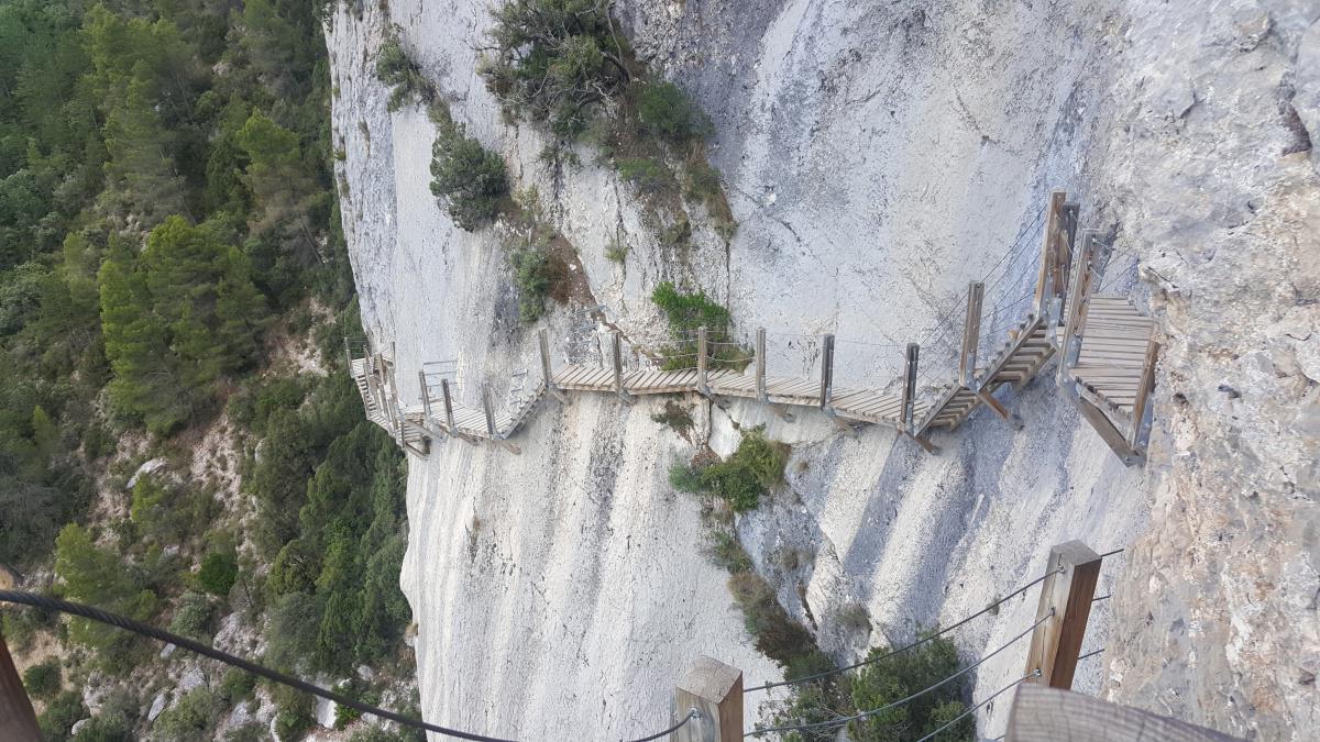 Cerradas las pasarelas de Montfalcó Cerradas las pasarelas de Montfalcó