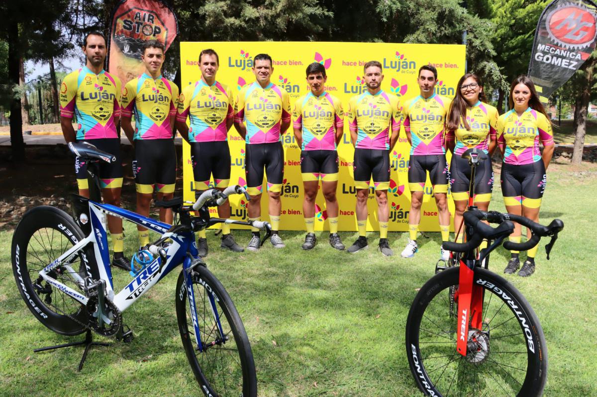La Municipalidad presentó al equipo Ciclístico de Luján de Cuyo