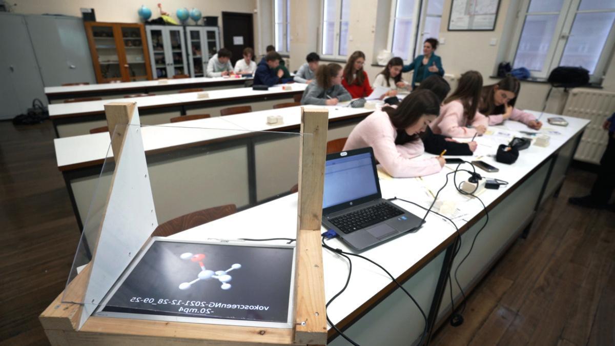 Crée ton hologramme ! Crée ton hologramme !