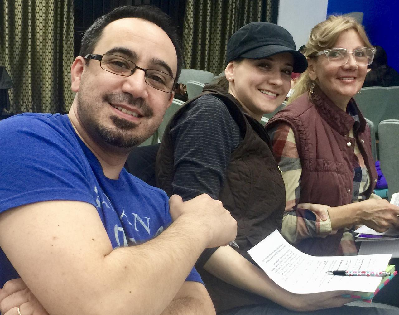 Matrimonios felices buscando y aprendiendo de Cristo.