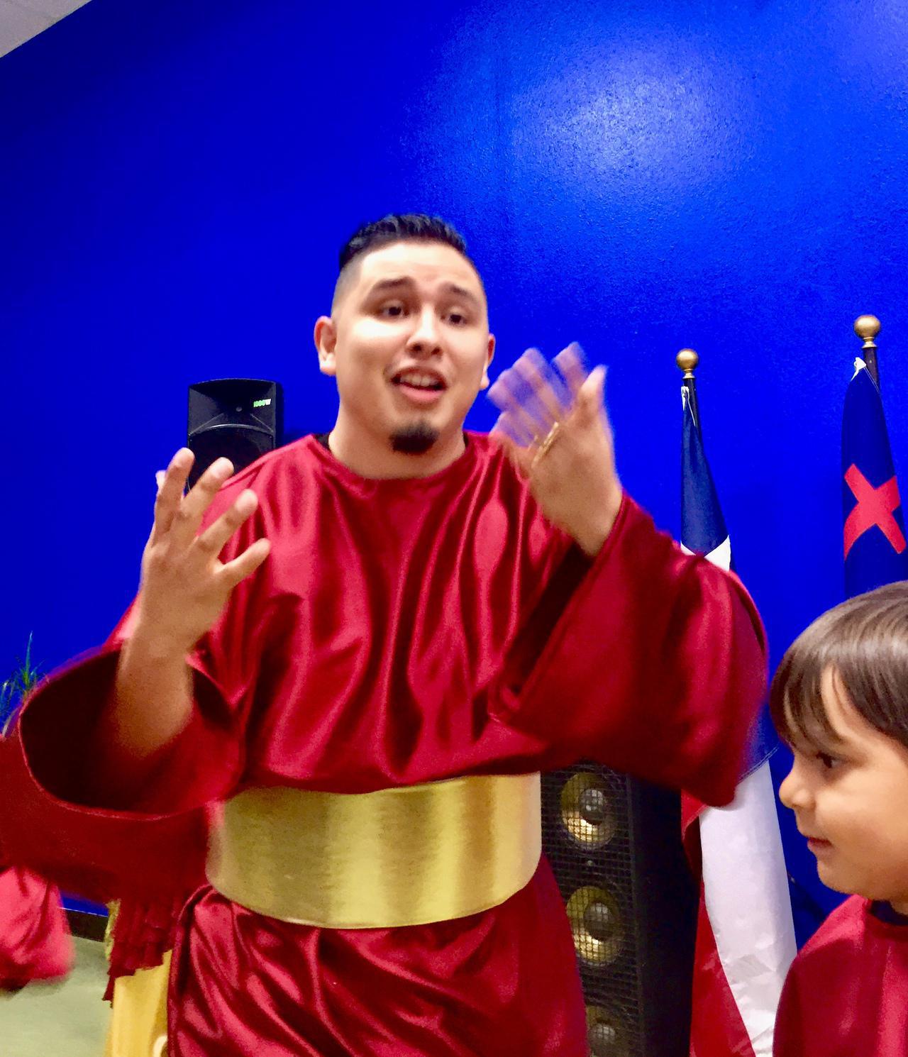 Cena de Navidad, Carlos en una interpretación maravillosa.