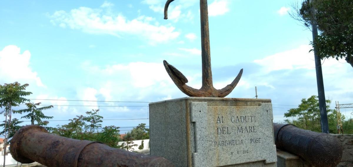 Monumento ai Caduti del Mare - Monument to the Fallen of the Sea Monumento ai Caduti del Mare - Monument to the Fallen of the Sea
