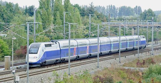 Calais, Douai, Lens, Valenciennes... La SNCF abandonne-t-elle vraiment les dessertes régionales de ses TGV ?(France Info)