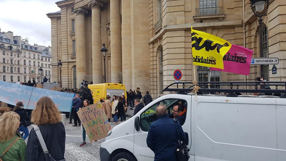 Mobilisation de la jeunesse dans tout le pays pour la justice climatique.(Photos)