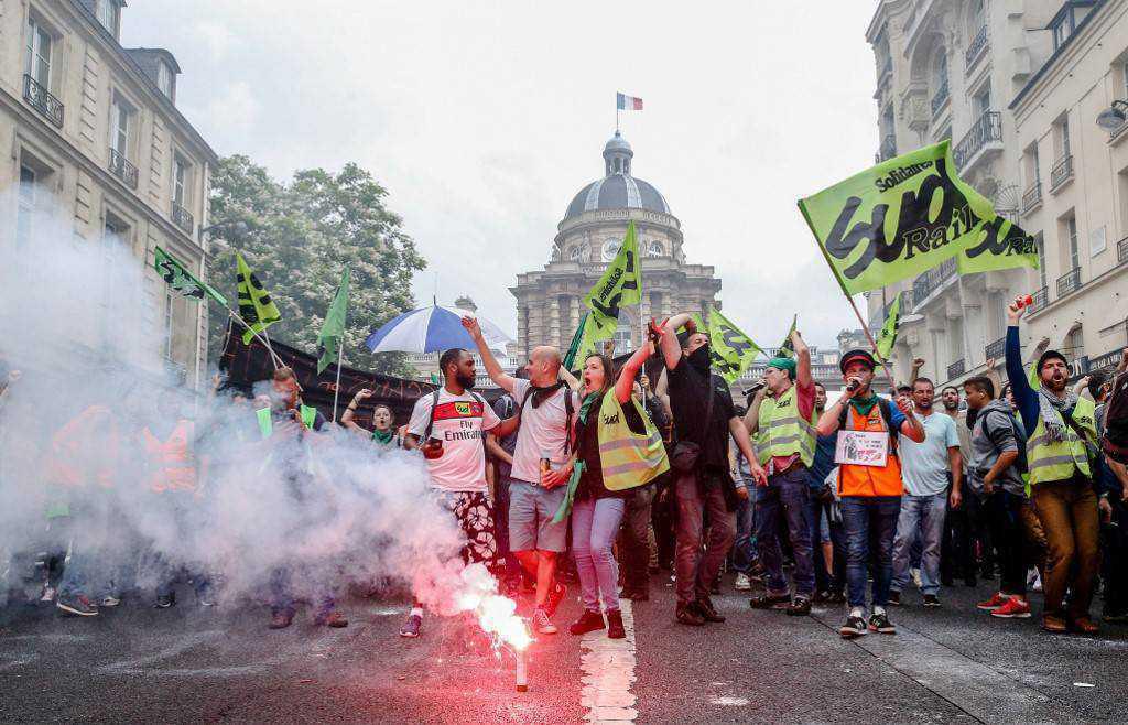 Une militante SUD Rail licenciée par la SNCF : «C'est clairement notre syndicat qui est visé»(Libération)