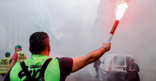 Les syndicalistes de la SNCF sous pression : “Autant de licenciements, ce n’était jamais arrivé(Les Inrockuptibles)