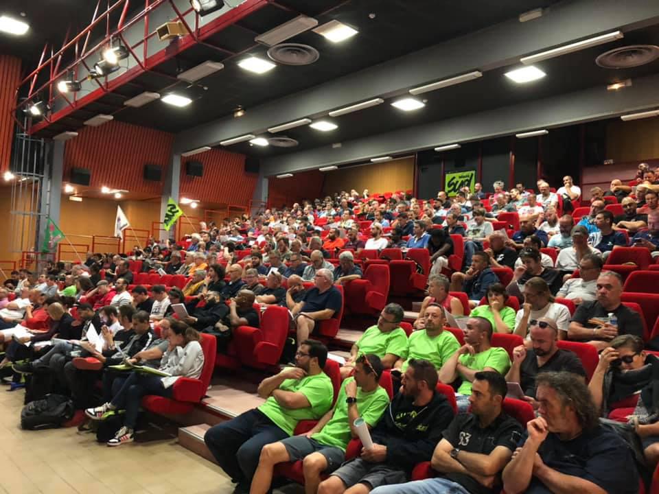 Photos : 8ème Congrès de la Fédération des Syndicats SUD-Rail aux "Karellis".