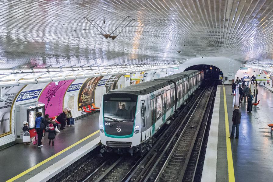 Grève du 5 décembre en Ile-de-France : 11 lignes de métro fermées, le trafic des RER A et B partiellement assuré et uniquement aux heures de pointe