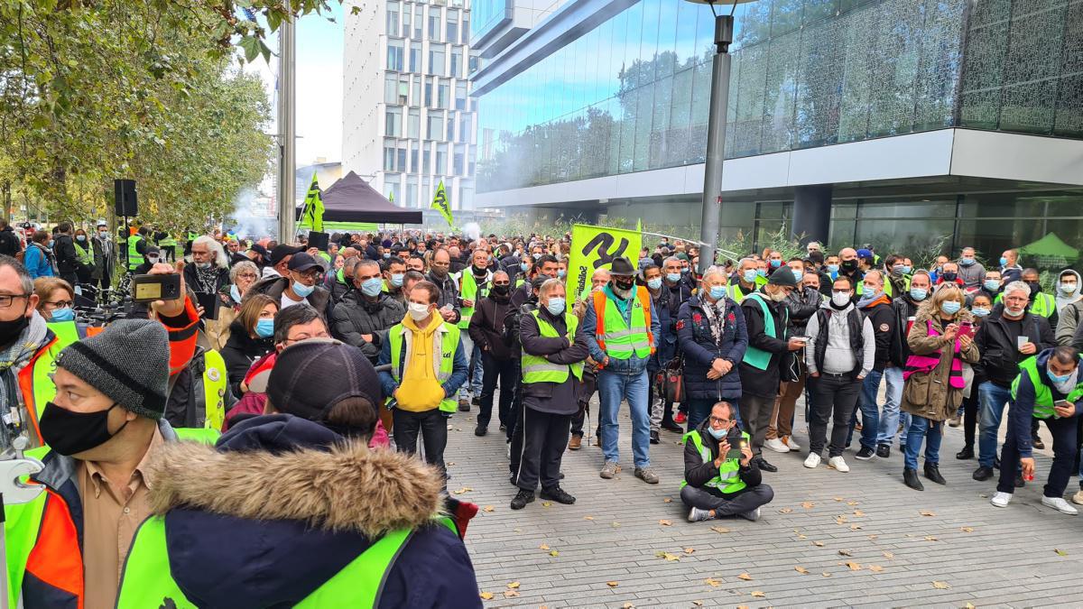 Rassemblement du 15/10/20 devant le Conseil Régional des Hauts de France