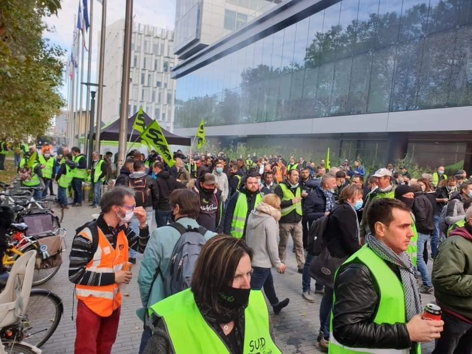Rassemblement du 15/10/20 devant le Conseil Régional des Hauts de France