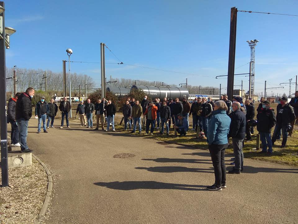 Grève des conducteurs de Laroche en soutien à Nicolas