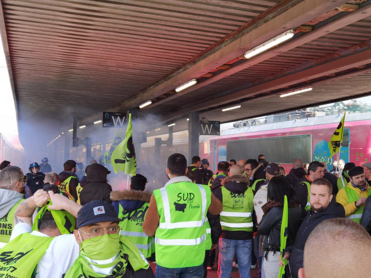 11/04/22 - Rassemblement contre la filialisation de la SNCF et des cheminot-es !