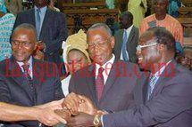 Moustapha Niasse : « seule l’unité de l’opposition avec le soutien de la société civile permettra de battre Wade 2012… ».
