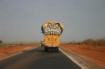 Les chauffeurs de Ziguinchor prévoient de garer leurs véhicules pour exiger la réhabilitation des routes.