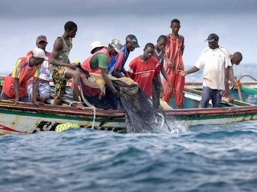 Les pêcheurs sénégalais menacés de chômage à cause des armateurs étrangers