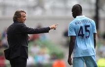 Man City: Mancini veut que Balotelli arrête de fumer