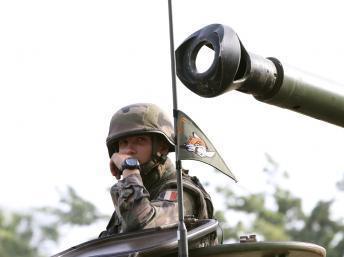 Un soldat français de la force Licorne, le 11 avril à Abidjan. REUTERS/Luc Gnago