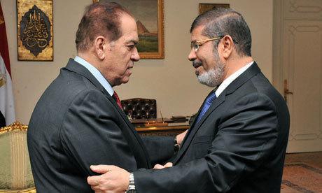 Egypte: Morsi débute son mandat à la recherche d'un gouvernement d'ouverture