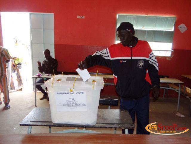 Scrutin Législatives 2012-Insensibilité des sénégalais au scrutin : les autorités déplorent et implorent le peuple à réagir