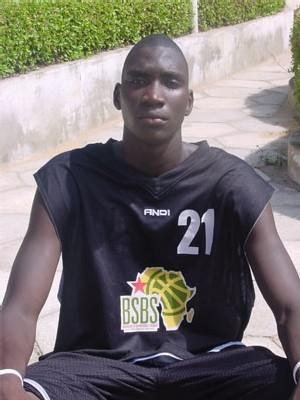 Sénégal / Pro B (FRA) : Pape Bèye signe au CCRB
