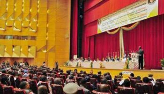 La classe politique malienne pour une concertation nationale à Bamako