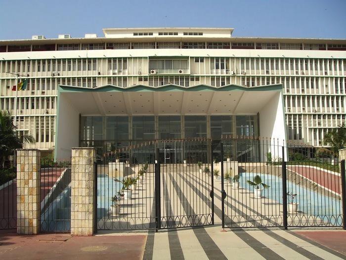 Assemblée nationale-Pape Diop, Kara, Tanor… désistent : L’arnaque électorale