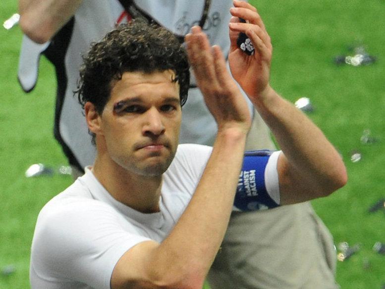 Football: Ballack met un terme à sa carrière