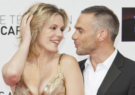 Lorie et Philippe Bas : retour en images sur leur histoire d'amour