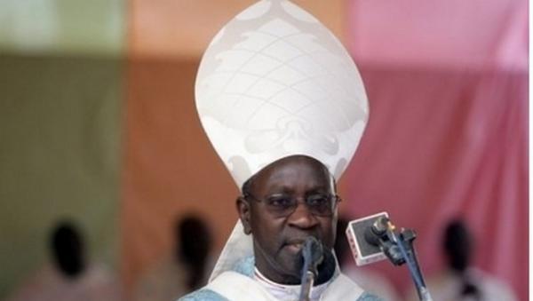 Messe du jour de Noël : Le Cardinal SARR encore apôtre de la paix demande aux chrétiens de mieux comprendre Jésus-Christ