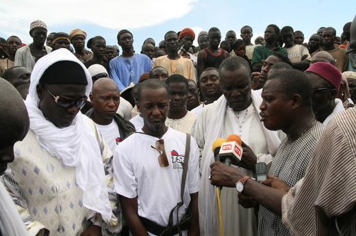 Cheikh Amar participe à la finalisation de la grande mosquée de Tivaouane