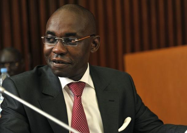 Affaire de la Maybach de WADE : Samuel SARR paie et présente ses excuses à Mbaye GUEYE