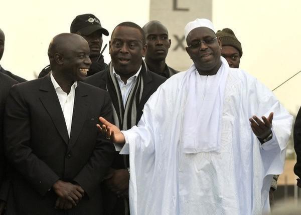 Thiès : En posture de guerrier dans le fief d’Idy, Macky SALL « décapite » le Pds