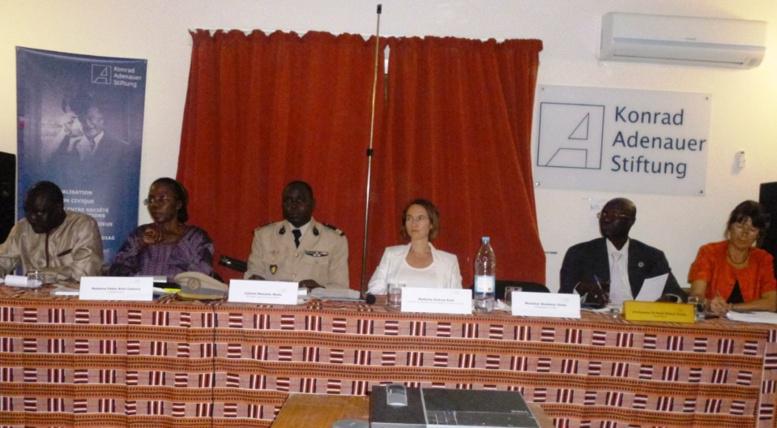 Crise au Mali : « l’enjeu n’est pas de régler notre éternel compte du colonialisme, mais d’éradiquer ce fléau sahélien » (Chercheur)