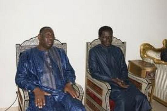 Taxaw Temm demande à Macky Sall d’élaborer une nouvelle Constitution
