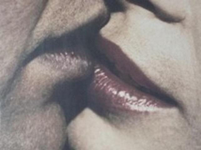 Désormais à Siteki les coupables de baiser public devront s'acquitter d'une amende de 9 euros.