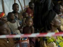 Des réfugiés burundais de retour de tanzanie, dans un camp de transit en novembre 2012, espèrent être réinstallés à Musenyi, dans le sud du Burundi.