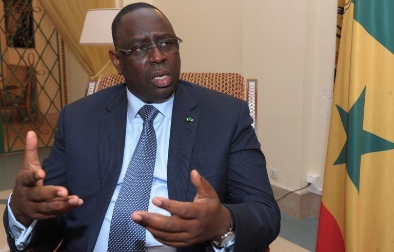 Création d’emplois : Macky Sall chute de 500.000 à 350.000 et évoque la réduction de son mandat