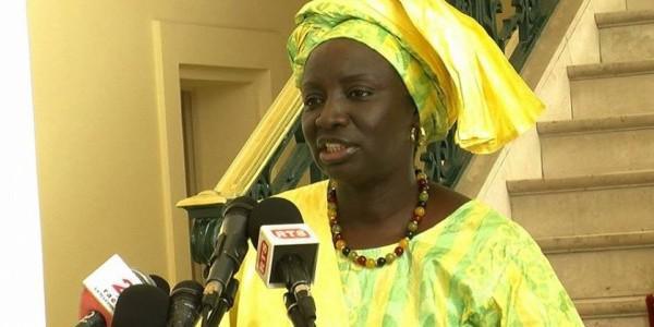 Pénurie d’eau: de menaces contre la SDE, Aminata Touré change de discours