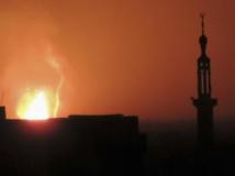 Une gigantesque boule de feu a pu être observée depuis Damas. REUTERS/Ahmad Alshmi