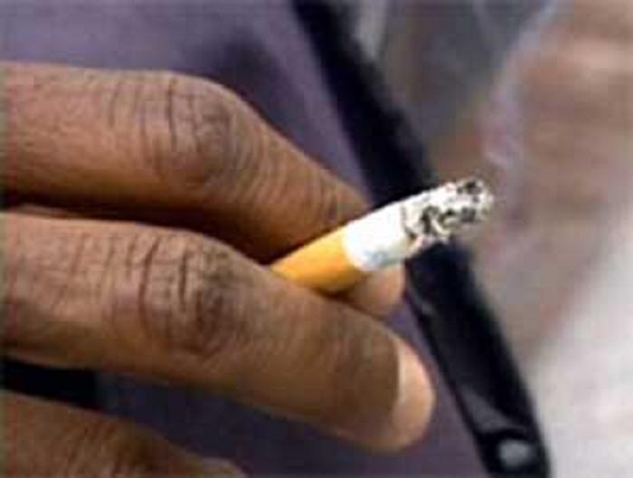 Interdiction de fumer dans les lieux publics : un taximan chasse sa  cliente fumeuse