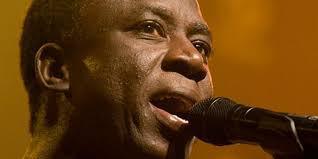 Thione Seck reprend le micro